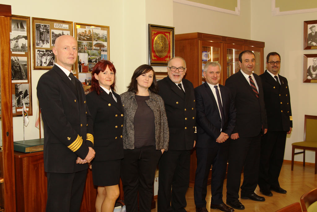 Uczestnicy wizyty delegacji z Państwowej Akademii Morskiej z Batumi w Gruzji  (fot. A. Soboń)