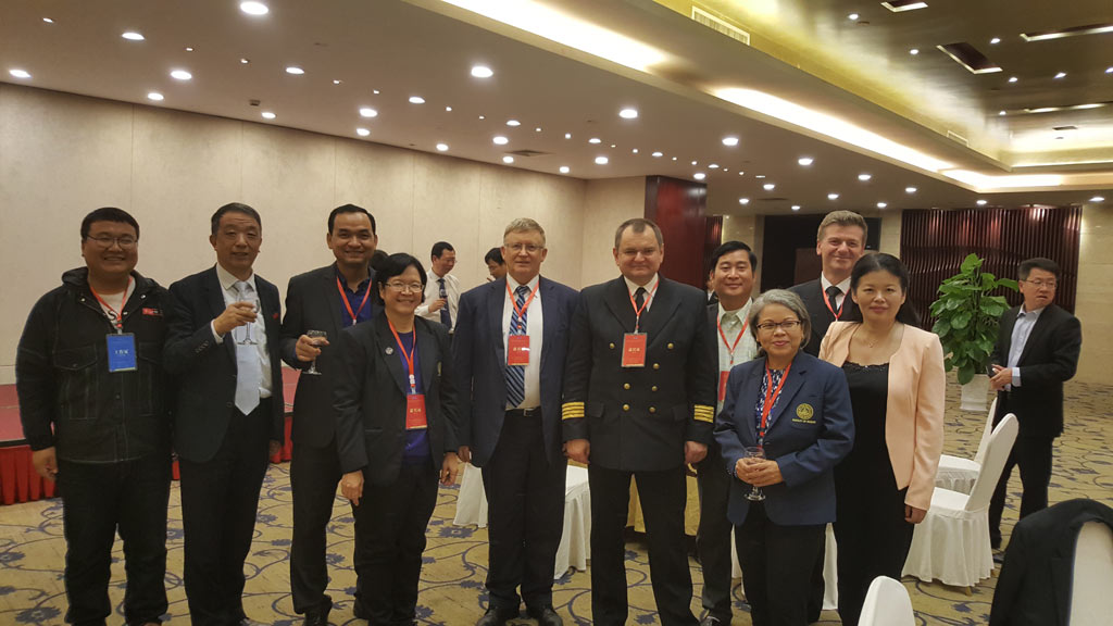 MUS delegation with the hosts during visit in China