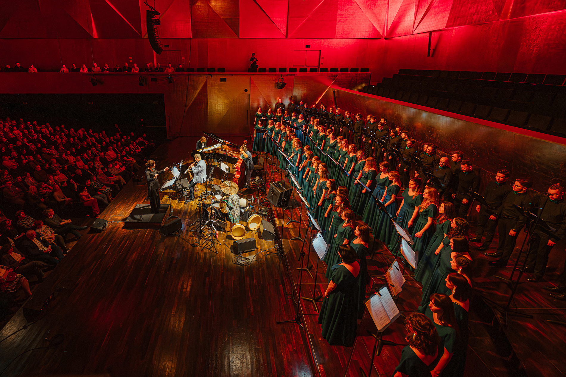 Występ Chóru PM i zespołu Leszka Możdżera w Filharmonii w Szczecinie, fot. Hubert Grygielewicz 
