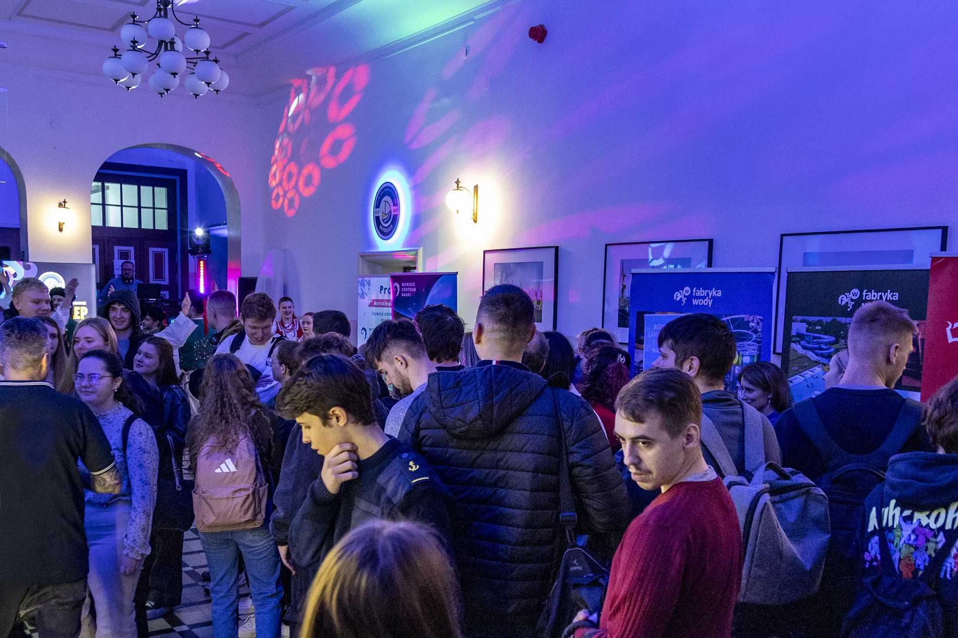 Studenci podczas obchodów Międzynarodowego Dnia Studentów ma PM