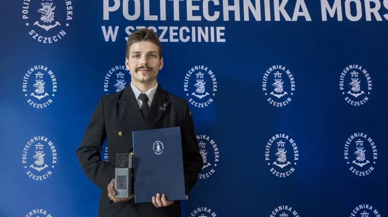 Laureat nagrody Wilka Morskiego za rok 2026 w kategorii Student-  Michał Silski, student Wydziału Inżynieryjno-Ekonomicznego Transportu