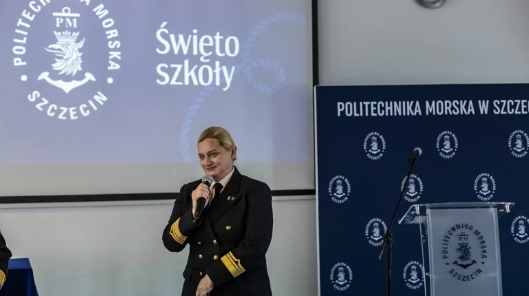 Prorektor ds. studenckich Agnieszka Deja przemawia na SenaciPM