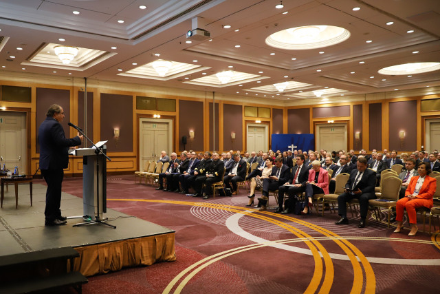 Uczestnicy konferencji „Rozwój offshore motorem rozwoju technologicznego Polski”