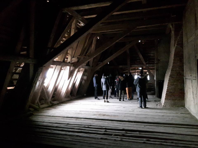 Photo: Measurement of the palace attic with a laser scanner