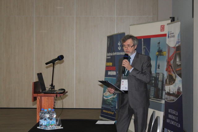 Participants giving speech during the Sea Ports Conference 2018