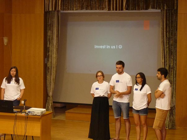 Zwycięski team w konkursie prezentacji fianałowych, od lewej: Ana Pereira, Aleksandra Kłos (AM Szczecin), Michał Grześ, Lesly Castro i Giannis Provatenos. Tutuł projektu - ‘Hang Up Xperience!’