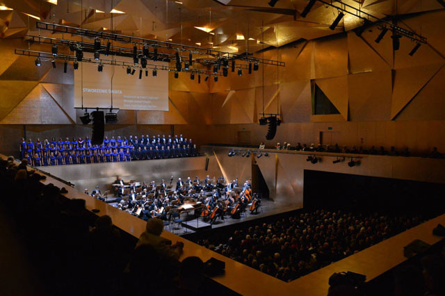 Chór Akademii Morskiej występuje po raz kolejny w nowej Filharmonii Szczecińskiej