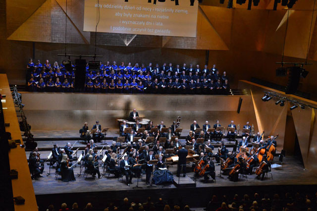 Chór Akademii Morskiej występuje po raz kolejny w nowej Filharmonii Szczecińskiej