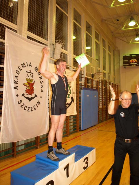 Uczestnik Mistrzostw Akademii Morskiej w Ergometrze Wioślarskim 2012  na podium