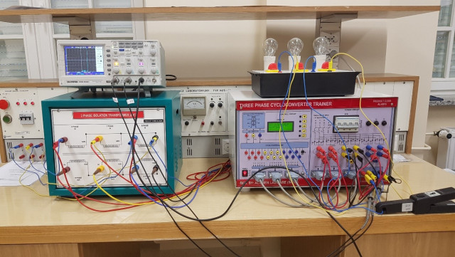Cyklokonwerter tyrystorowy Interaktywnej Pracowni Aparatów Wysokich Napięć na Politechnice Morskiej w Szczecinie