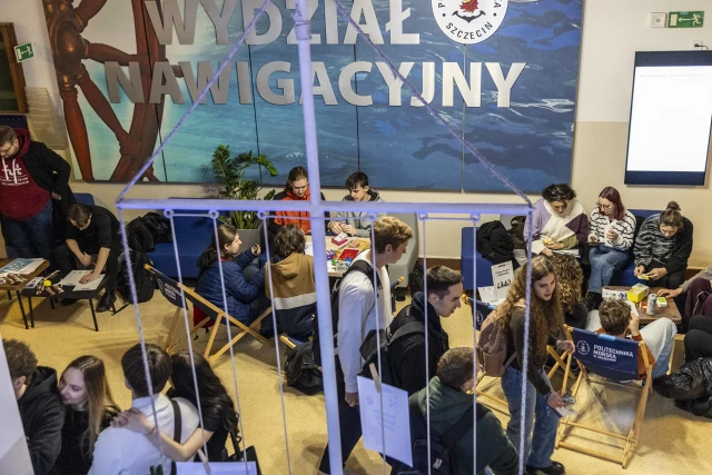 Studenci podczas obchodów Międzynarodowego Dnia Studentów ma PM