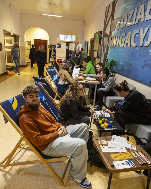 Studenci PM bawią się  podczas obchodów Międzynarodowego Dnia Studentów ma PM