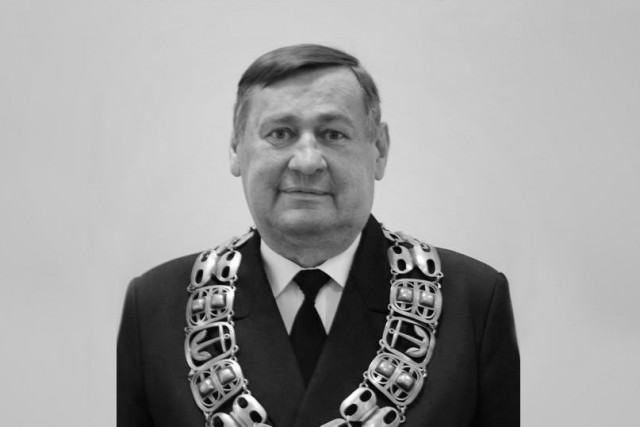 prof. dr hab. inż. Krzysztof Chwesiuk