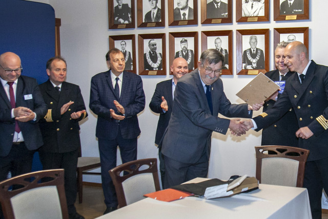 Przemówienia podczas oficjalnego otwarcia Klubu Krótkofalowców PZK przy PM