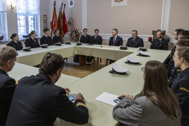 Wiceminister Arkadiusz Marchewka na spotkaniu ze studentami i pracownikami PM