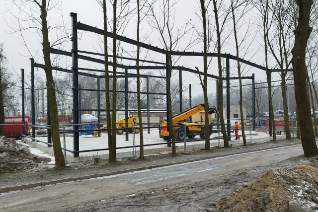 Szkielet hangaru na jednostki pływające - stan na luty 2025