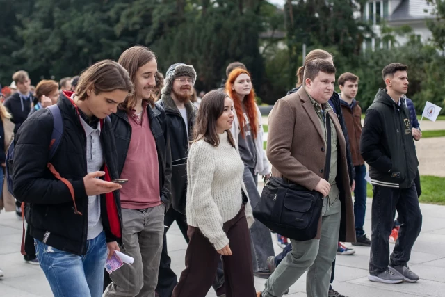 Studenci PM podczas Spacerku na Uniwerek