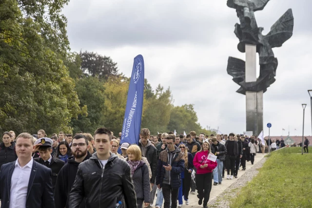 Studenci PM podczas Spacerku na Uniwerek