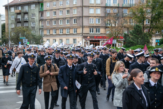 Studenci Politechniki Morskiej na Spacerku na Uniwerek