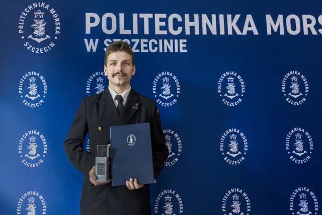 Laureat nagrody Wilka Morskiego za rok 2026 w kategorii Student-  Michał Silski, student Wydziału Inżynieryjno-Ekonomicznego Transportu