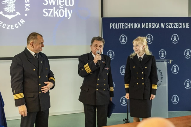 Rektor PM Wojciech Ślączka, Lechosław Bar, Dziekan Wydziału Mechanicznego Katarzyna Gawdzińska