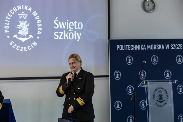 Prorektor ds. studenckich Agnieszka Deja przemawia na SenaciPM