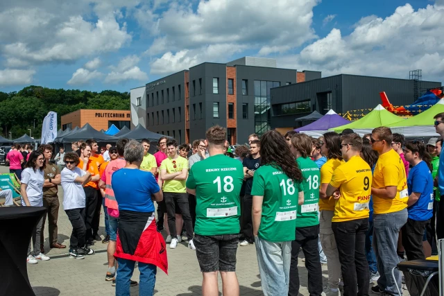 Zebranie zawodników przed zawodami