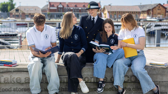 https://pm.szczecin.pl/themes/user/site/am/assets/img/blog/rekrutacja_slider_26_studenci_PM.jpg