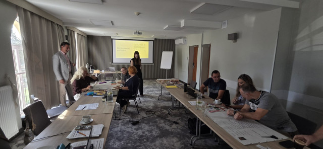 Nauczyciele akademiccy na szkoleniu Design Thinking 