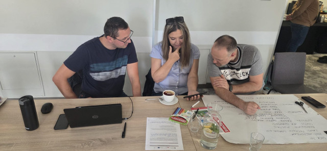 Nauczyciele akademiccy na szkoleniu Design Thinking 