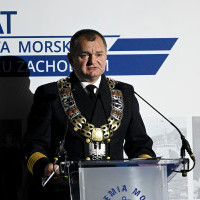 Rektor podczas przemówienia na  gali z okazji 75-lecia szkolnictwa morskiego na Pomorzu Zachodnim