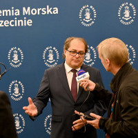 Sekretarz stanu Marek Gróbarczyk podczas wywiadu dla Twoje Radio