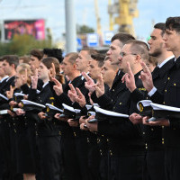 Studenci składają przysięgę podczas uroczystości inauguracji roku akademickiego 2024/25 na Politechnice Morskiej w Szczecinie