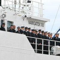 Załoga na pokładzie m/s Nawigator podczas inauguracji roku akademickiego 2024/25 na Politechnice Morskiej 