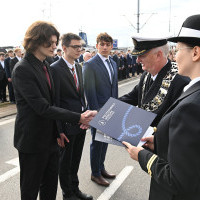Wręczanie listów gratulacyjnych i stypendiów dla studentów PM