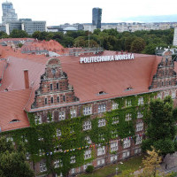 Widok na budynek Politechniki Morskiej z góry