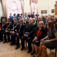 Goście zgormadzeni w Sali Senatu na uroczystości nadania prof. Aleksandrowi Walczakowi tytułu doktora honoris causa Akademii Morskiej w Szczecinie