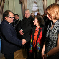 Gratulacje od sekretarza stanu w Ministerstwie Infrastruktury dla żony prof. A. Walczaka
