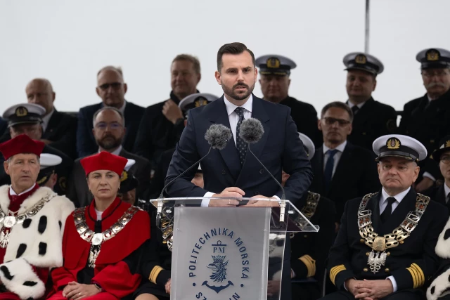 Bartosz Brożyński, Wicewojewoda zachodniopomorski  przemawia podczas uroczystej inauguracji roku akademickiego na Politechnice Morskiej w Szczecinie