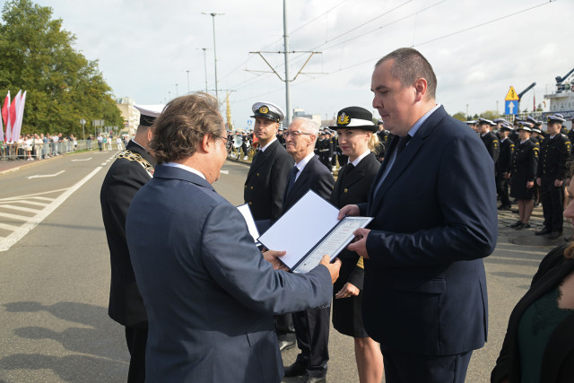 Wręczanie promocji doktorskich i habilitacyjnych pracownikom Politechniki Morskiej w Szczecinie