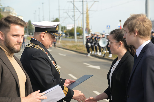 Wręczenie stypendiów i listów gratulacyjnych od Marszałka Województwa Zachodniopomorskiego dla studentów PM