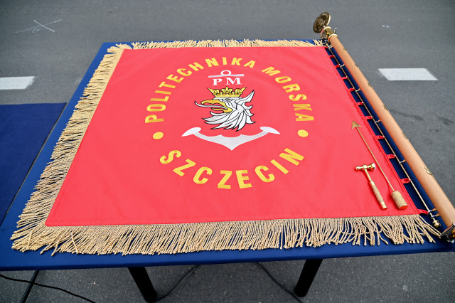 Sztandar Politechnika Morskiej w Szczecinie