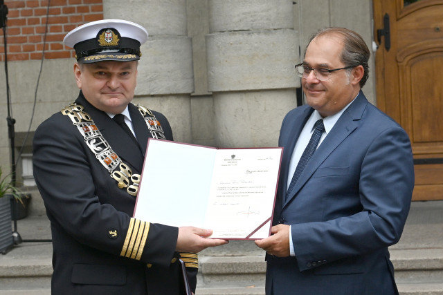 Rektor PM i wiceminister w Ministerstwie Infrastruktury M. Gróbarczyk 