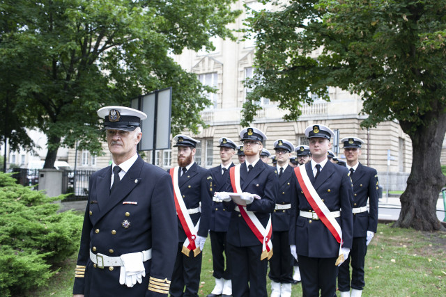 Poczet Sztandarowy Politechniki Morskiej w Szczecinie podczas uroczystości zmiany nazwy uczelni