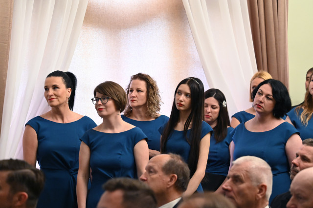 Chór Akademii Morskiej na uroczystości nadania prof. Aleksandrowi Walczakowi tytułu doktora honoris causa AMS