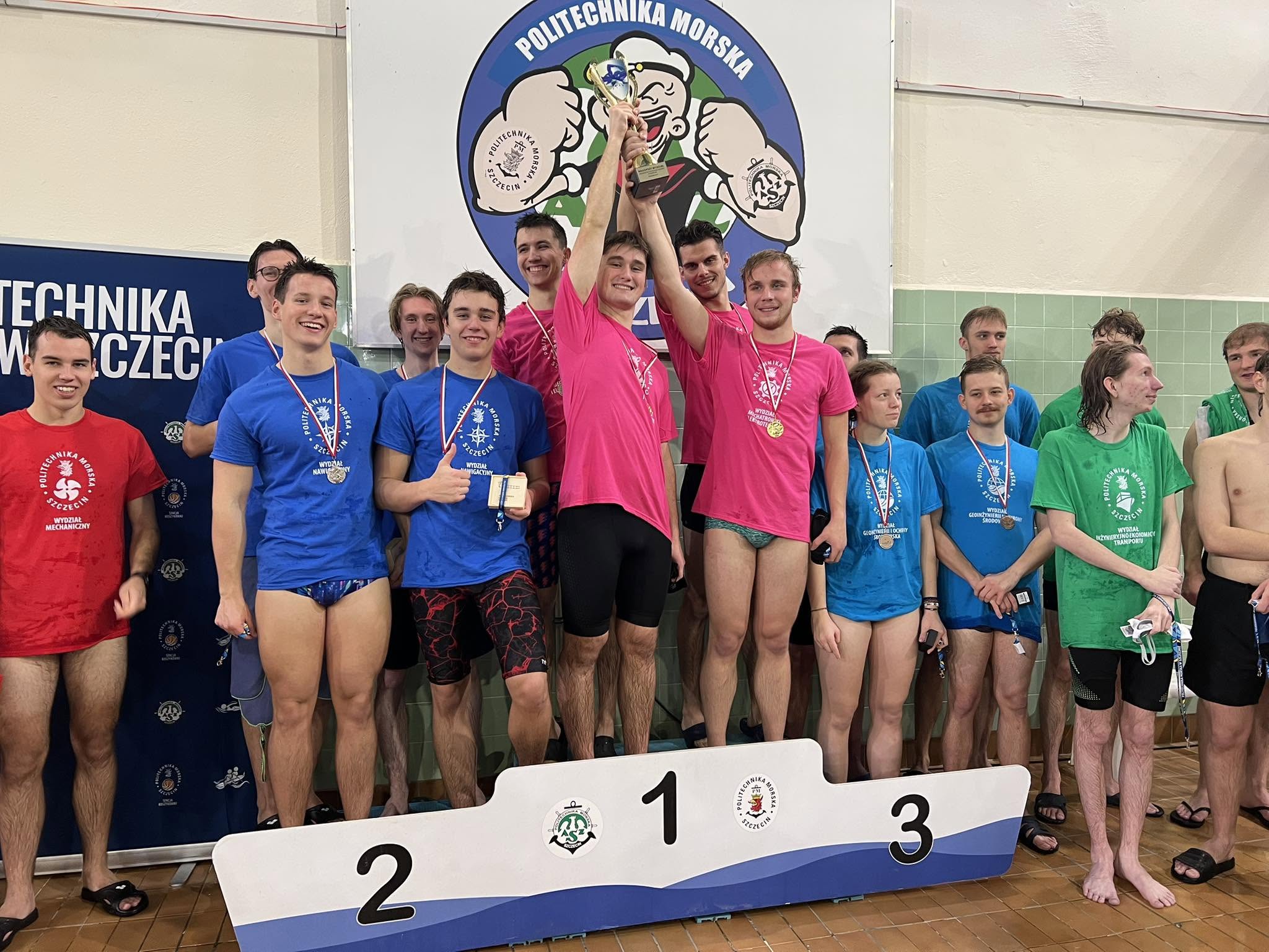 Zawodnicy na podium 
