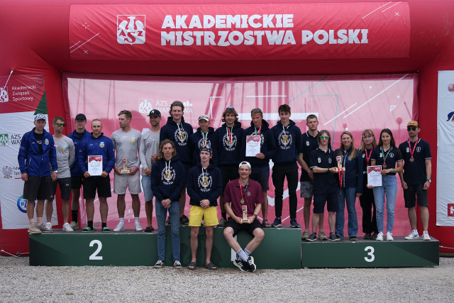 Załoga na podium 