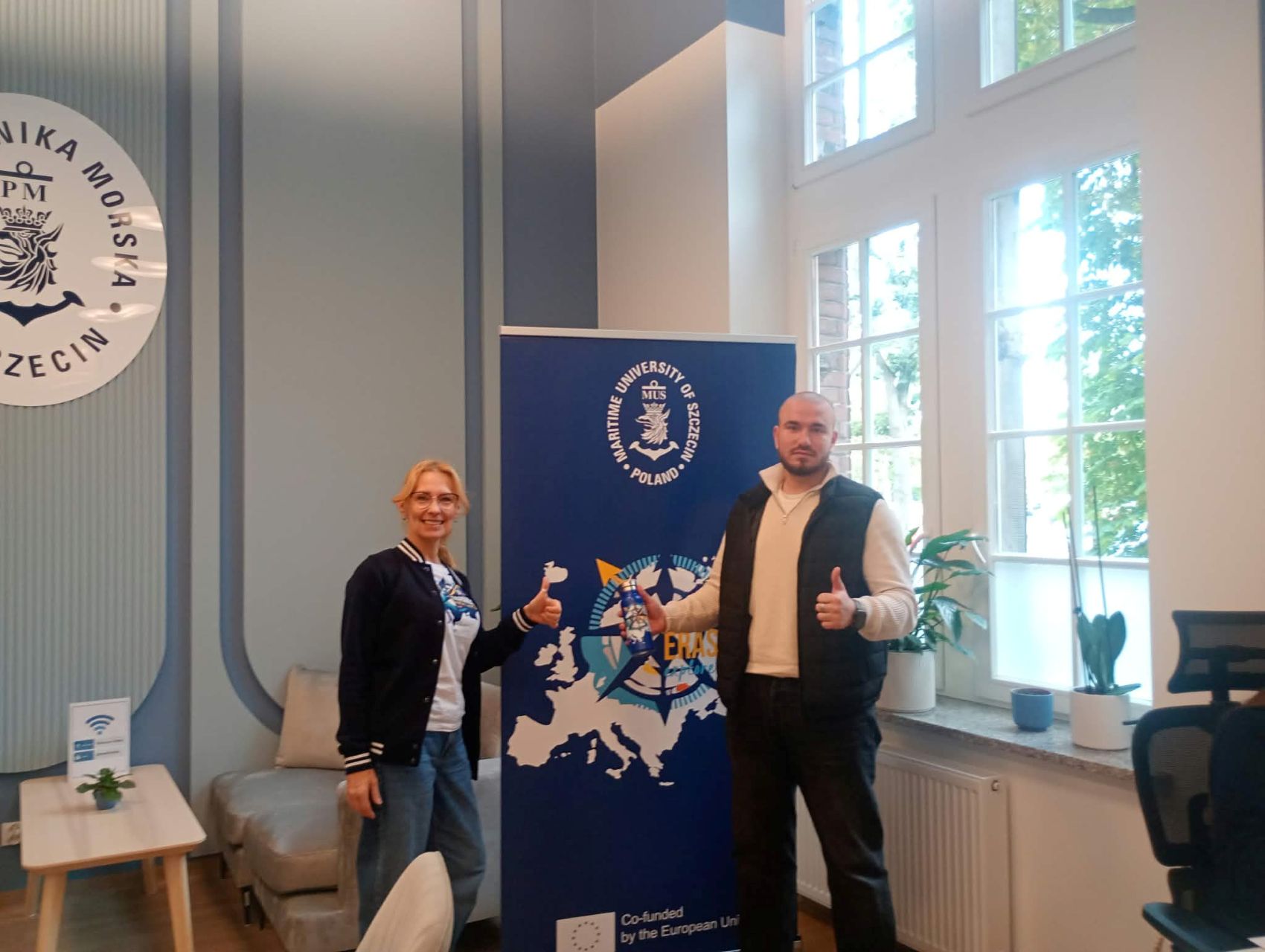 Student i pracownik Politechniki Morskiej świętują ERASMUS+ days