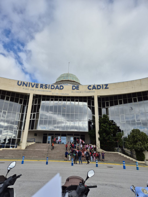 Wejście główne Universidad de Cádiz