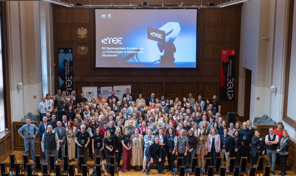 Uczestnicy konferencji eTEE w 2026 roku - zdjecie grupowe